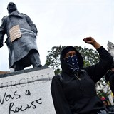 „Churchill byl rasista,“ nasprejovali vandalové hlásící se k hnutí Black Lives...