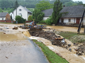 Následky lokální povodn, která v noci na 8. ervna 2020 zasáhla místní ást...