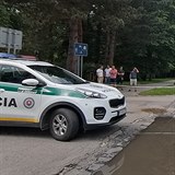 Na slovenské základní škole zabíjel muž s nožem. Policie ho zastřelila