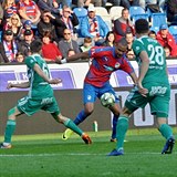 Jean-David Beauguel byl terem rasistickch pokik na stadionu v Olomouci.