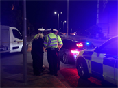 Po útoku v anglickém Readingu policie zadrela ptadvacetiletého mue.