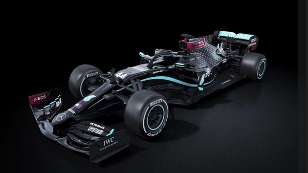 Mercedes zareagoval na slova Lewise Hamiltona a boj proti rasismu podpoil pesprejovnm auta.
