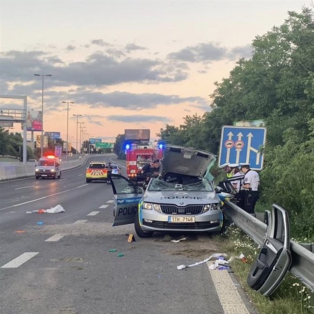 Mladho policistu zabila ena, kter mla dajn ujdt od jin nehody.