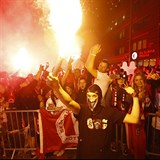 Fanoušci pražské Slavie si měli neúmyslně zapálit vlastní stadion.