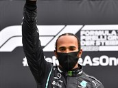 Samozvaný ochránce ernoch ve svt motorsportu Lewis Hamilton u zaíná tvát...