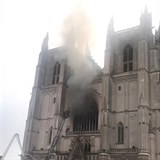 Francouzsk vlda slbila, e obnovu gotickho svatostnku v Nantes zaplat...