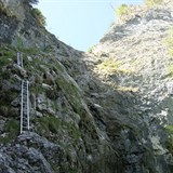 Rakousk hora Drachenwand u jezera Mondsee v je oblbenm clem turist.