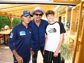 Fotku s Fittipaldim museli mít i Tomá Matonoha a jeho syn.