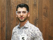 Noshdar Muhamed pracuje jako projektant, je mu 25 let a bydlí v Duchcov.