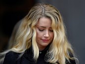 Údajn psychicky zniená Amber Heard