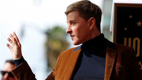 Ellen DeGeneres je podle kritiků posedlá slávou a běžné lidé už ji nezajímají.