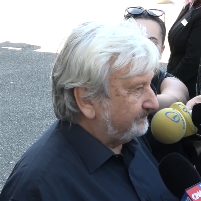 Jan Cimick� promluvil o k�ivd� od N�rodn�ho divadla.