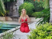 Helena Houdová na Bali vychovává tým vlastních posvátných en.