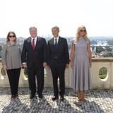 Premiér Andrej Babiš (druhý zprava) se 12. srpna 2020 v Kramářově vile v Praze...