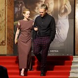 Anna Linhartov a jej manel Jan Kamenk na premie filmu arlatn. Ve z...
