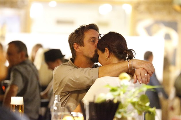 Jan Dolansk a Lenka Vlaskov jsou spolu pes osmnct let, ale chovaj se k...