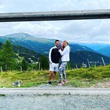Tom a Lucie vyrazili i s malou Leontnkou do rakouskch Alp.