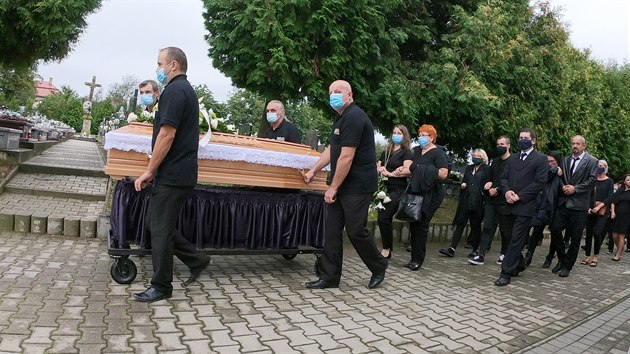 Poheb obtí tragické nehody