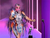 Lada Gaga na udílení cen MTV vystídala hned nkolik extravagantních outfit.