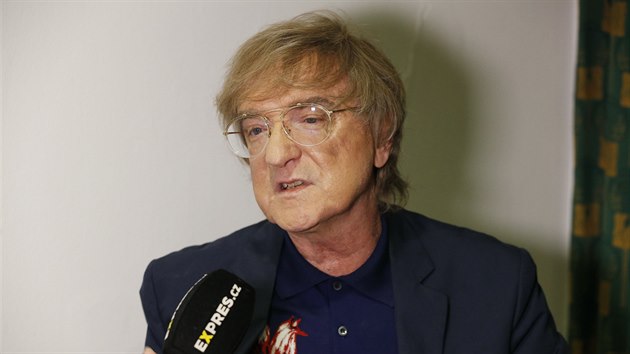 Meky birka na premiérovém promítání dokumentu Meky.