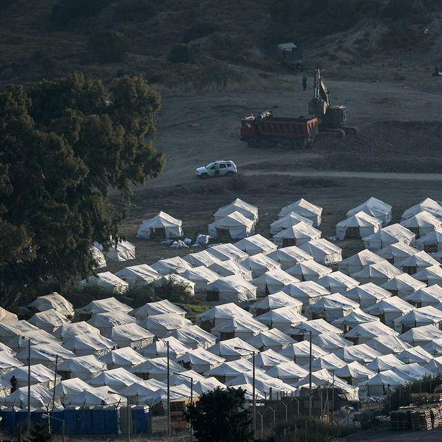 Na Lesbu vznik nov tbor msto Morie, migranti tam ale nechtj.