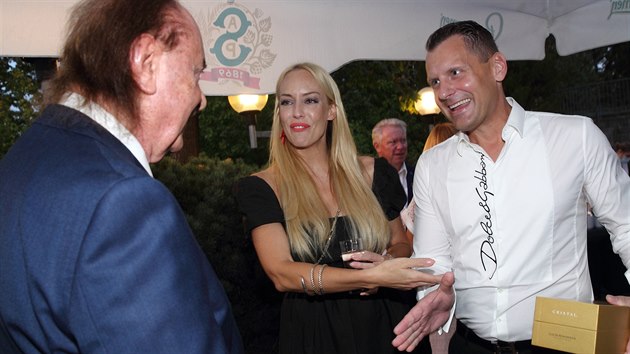 Katka pedstavila Janekovi svého partnera. To bylo shledání.
