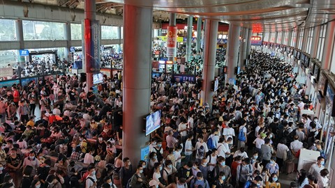 Oslavy Zlatého týdne dávají rok co rok miliony �í�an� do pohybu.