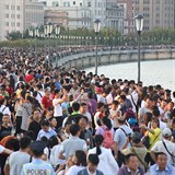 Oslavy Zlatého týdne dávají rok co rok miliony Číňanů do pohybu.