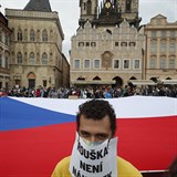 Česko už zažilo několik demonstrací proti rouškám a vládním omezením. Fotbaloví...