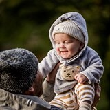 Lucie a Ji lgrovi s malm Ronem vyrazili do srubu Lny.