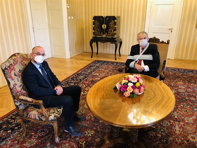 Zeman uvedl Jana Blatného do funkce ministra zdravotnictví.