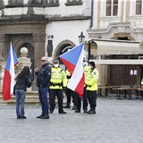 V centru Prahy se opt demonstruje.