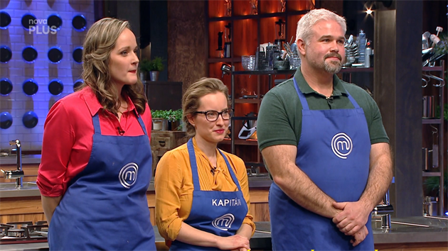 Pavlína kone�n� p�inesla porotc�m dobré jídlo. Ned�lala ho ale sama.