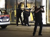 Centrem Vídn v pondlí veer otásl teroristický útok.