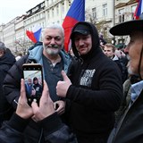 Daniel Hůlka se 17. listopadu zúčastnil protivládní demonstrace. Po svém...