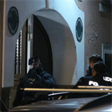 Policie rozhnla v centru Prahy nelegln party.