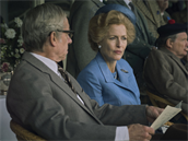 Gillian Andersonová zvládla roli Margaret Thatcherové na výbornou.