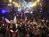 Nedlní demonstrace v Praze.