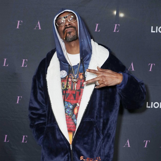 Snoop Dogg slavil narozeniny ve striptýzovém baru. Jeho kariéru doprovázelo i obvinění z vraždy