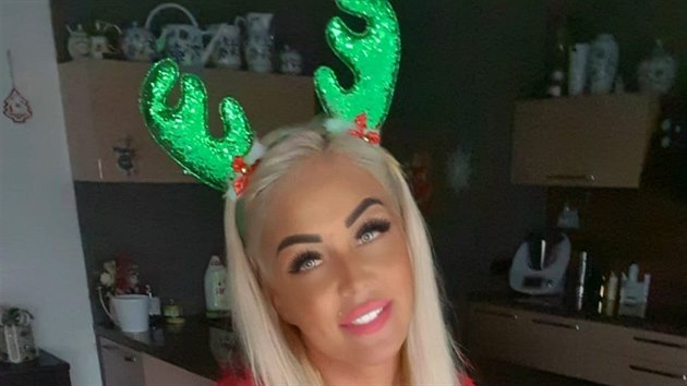 Marie R��i�ková se t�í na Vánoce.