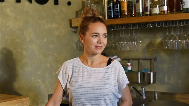 Lucka natá�í dal�í videoklip.