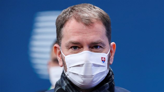 Slovenský premiér Igor Matovi to kvli okování a eení pandemie schytává ze vech stran.