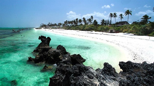 Libo-li na Zanzibar? Manelka Pavla Trávníka vám to zaídí!