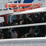 Migranti na lodi Ocean Viking
