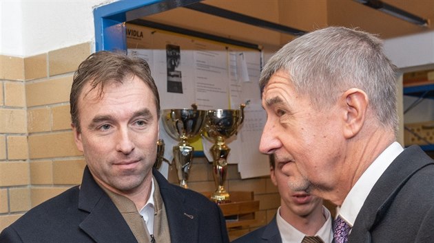 Milan Hnili�ka po boku premiéra Andreje Babi�e.