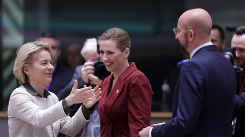 Mette Fredriksenová s pedsedkyní Evropské komise Ursulou von der Leyenovou
