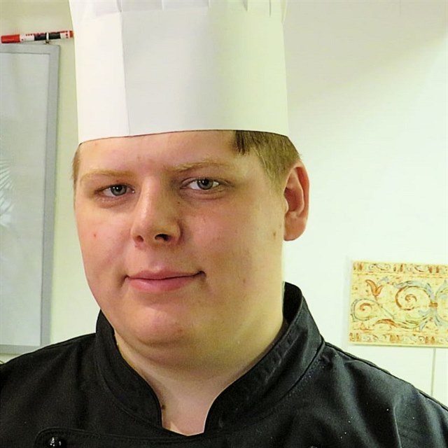 V Prostenu zkou tst stedokolci z oboru gastronomie. Luk Stank se u u Jaroslava Sapka a ke vemu m co ct.
