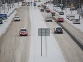 Sníh ochromil dopravu na mnoha místech eska.
