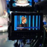 Barbora Koukalová v pořadu Pavlíny Wolfové na CNN Prima News.