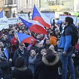 Na Staromstskm nmst v Praze se 7. bezna 2021 uskutenila demonstrace proti vldnm opatenm proti koronaviru.
